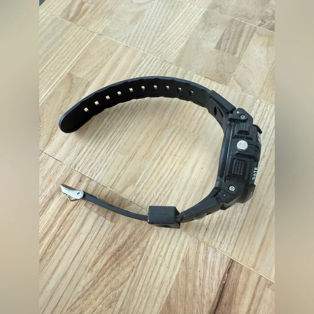 Skmei mens digital black sport dual time watch NEW BATTERY